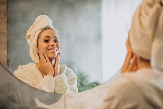 Daily Habits That Naturally Improve Your Skin