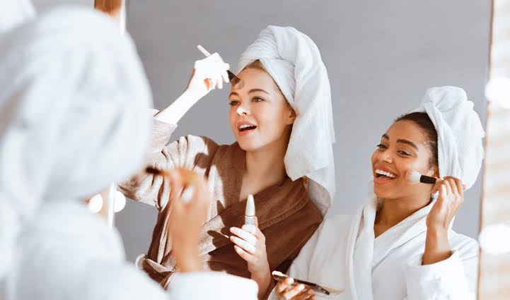Daily Habits That Naturally Improve Your Skin